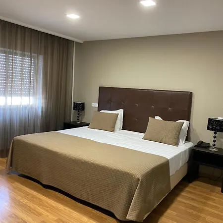 派瓦酒店 3*